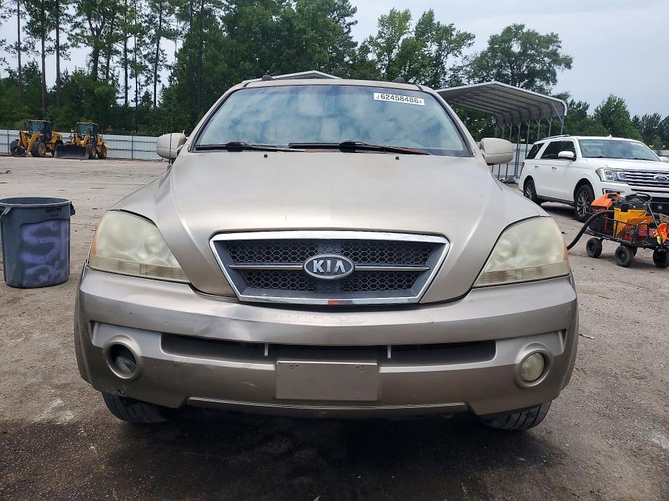 Photo 5 from auction – 2005 KIA SORENTO with VIN KNDJD733455386665