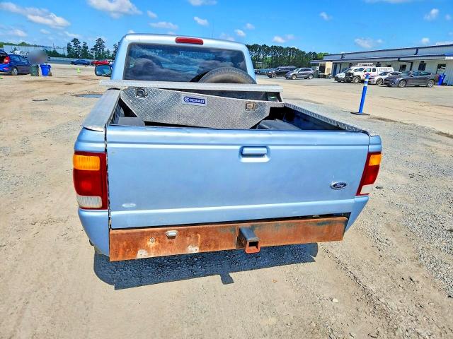 Photo 6 from auction – 1998 FORD RANGER with VIN 1FTYR14X2WTA37760