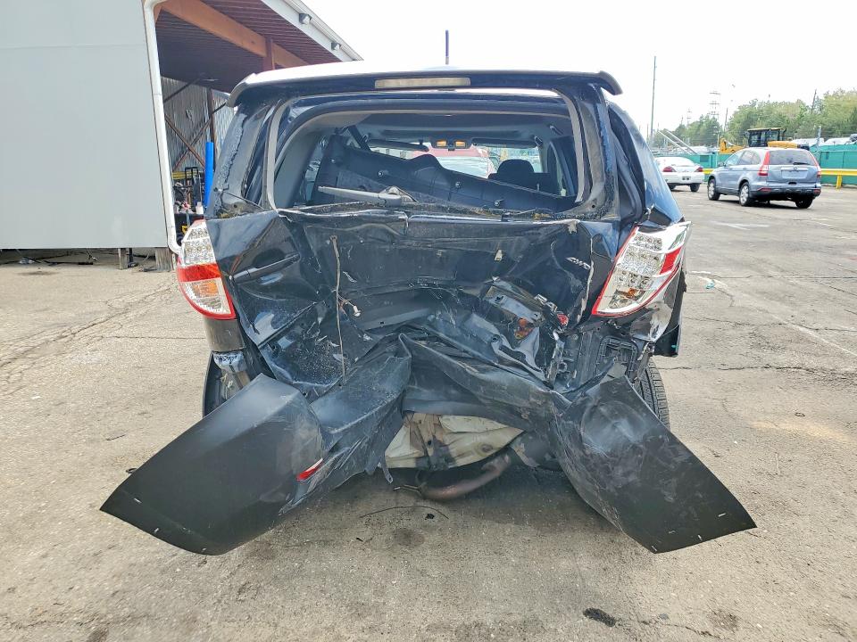 Photo 6 from auction – 2011 TOYOTA RAV4 with VIN JTMRK4DV1B5101424