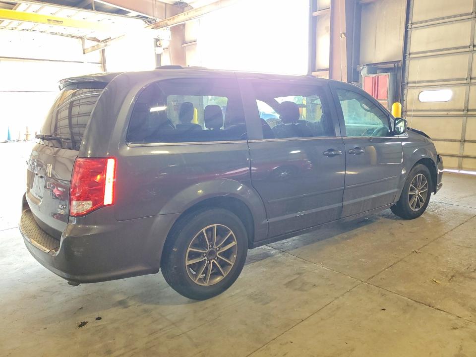 Photo 3 from auction – 2017 DODGE GR CARAVAN with VIN 2C4RDGCG8HR858654