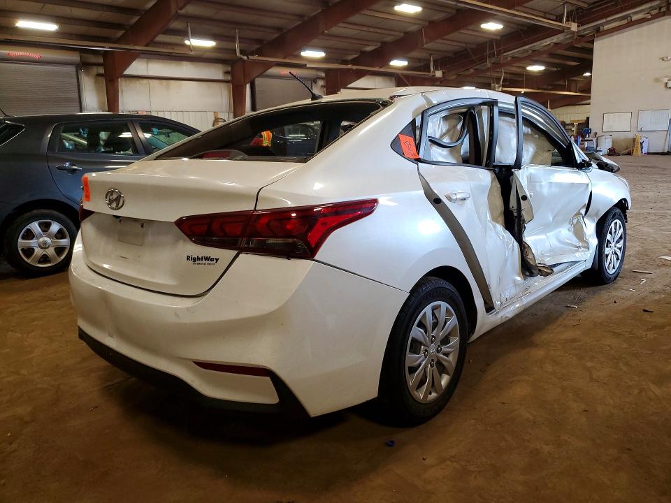 Photo 3 from auction – 2018 HYUNDAI ACCENT with VIN 3KPC24A34JE031073