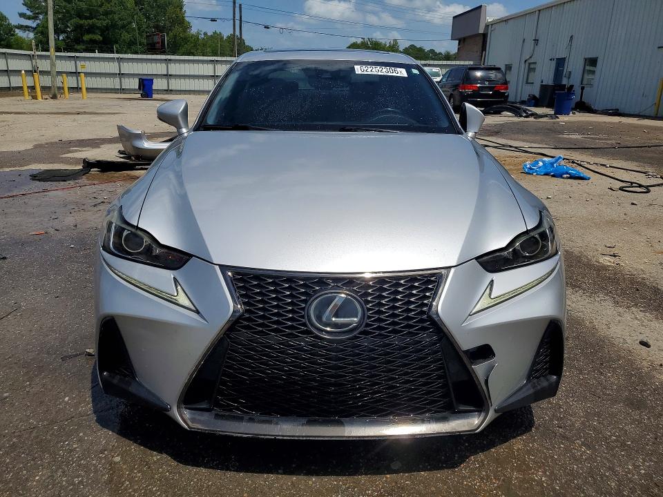Photo 5 from auction – 2017 LEXUS IS with VIN JTHBA1D21H5042987