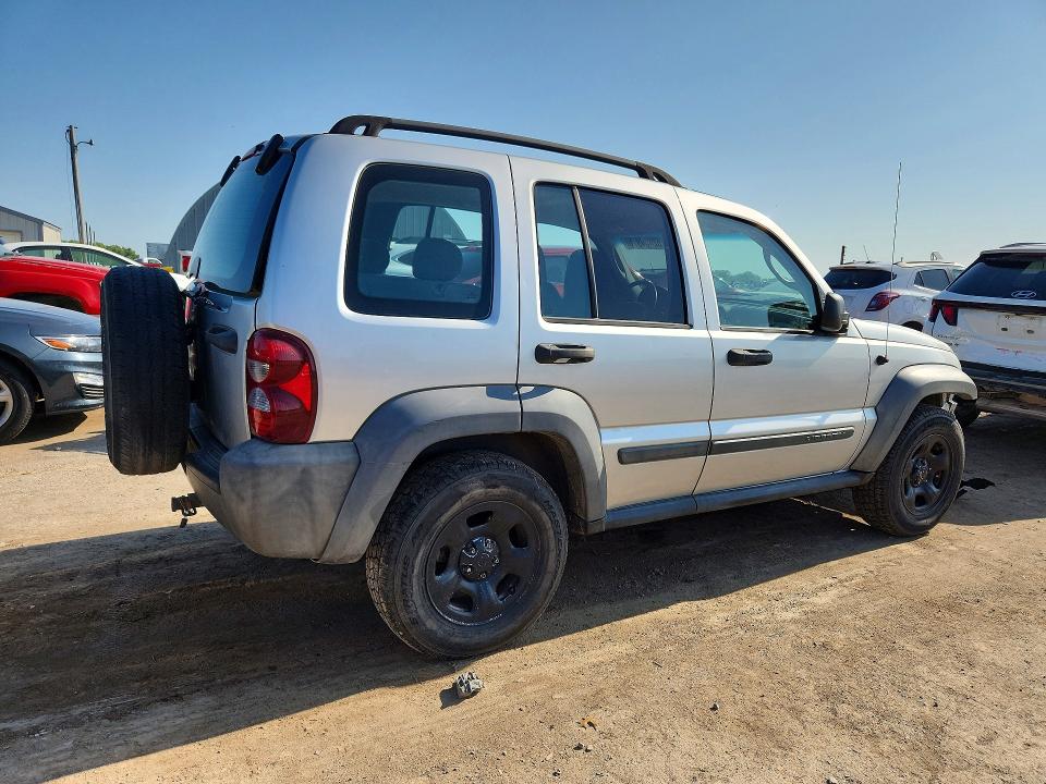 Photo 3 from auction – 2006 JEEP LIBERTY with VIN 1J4GK48K76W268534