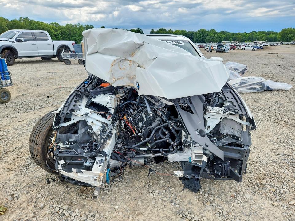 Photo 5 from auction – 2018 BMW 530E with VIN WBAJA9C53JB252454