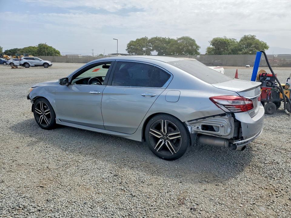 Photo 2 from auction – 2017 HONDA ACCORD with VIN 1HGCR2F52HA289262