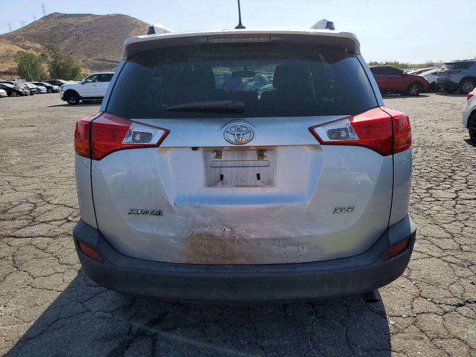 Photo 6 from auction – 2014 TOYOTA RAV4 with VIN 2T3WFREV8EW107107