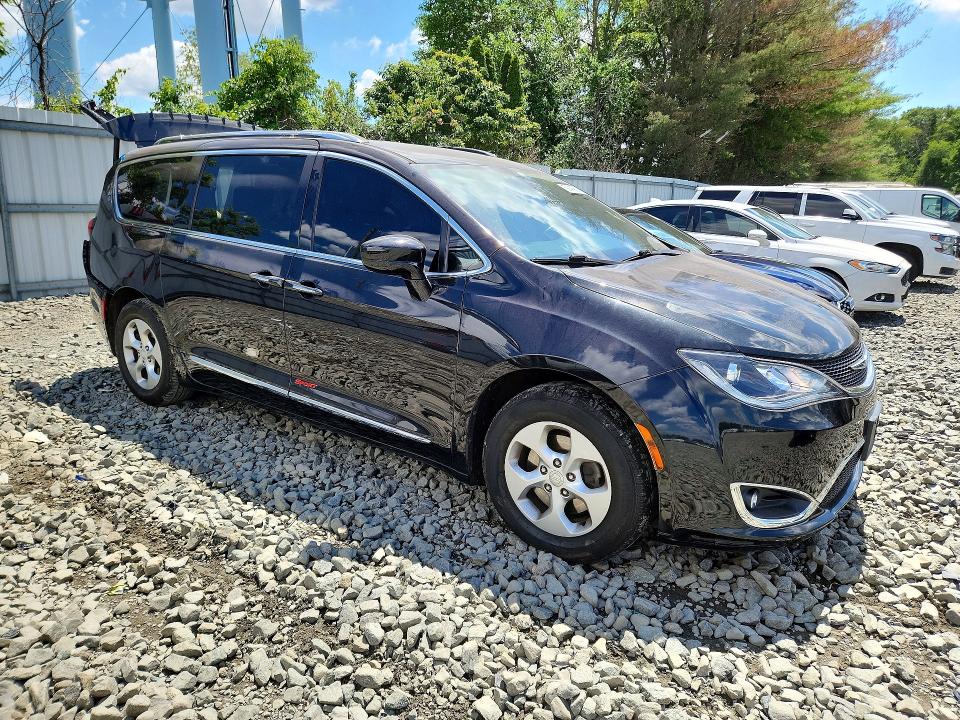 Photo 4 from auction – 2017 CHRYSLER PACIFICA with VIN 2C4RC1EG9HR778020