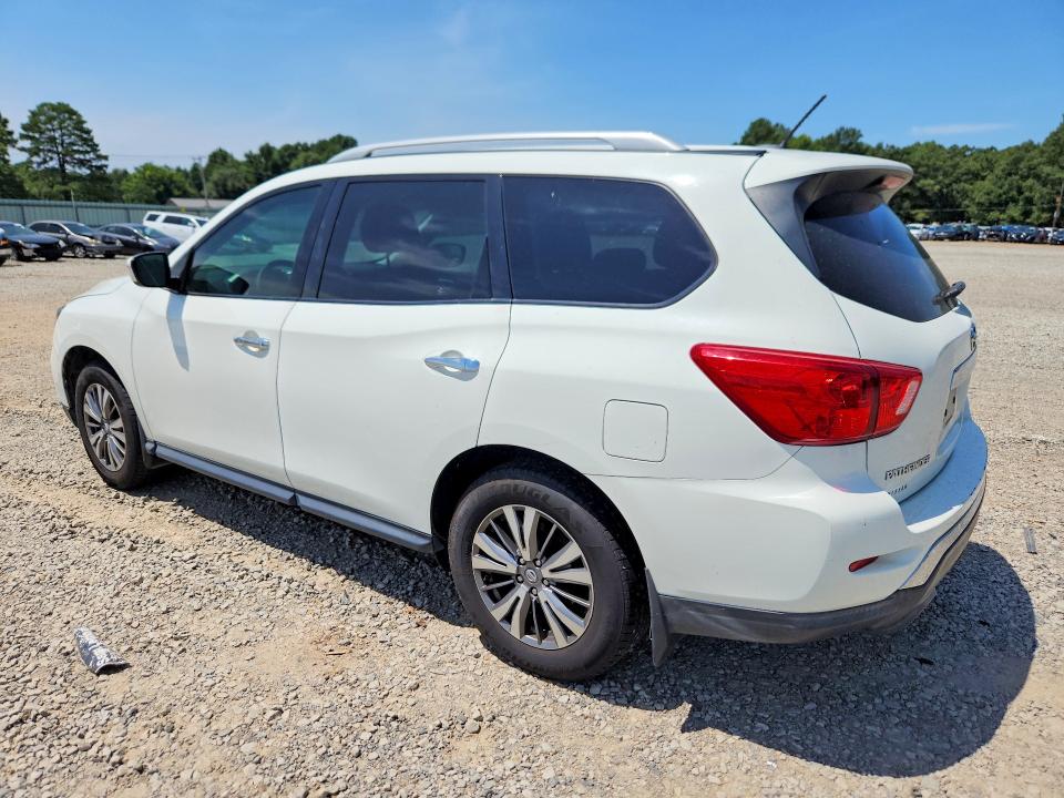 Photo 2 from auction – 2018 NISSAN PATHFINDER with VIN 5N1DR2MN4JC657873