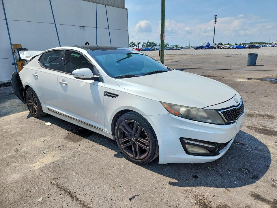 Фото 4 с аукциона – 2013 KIA OPTIMA с VIN 5XXGR4A62DG092506