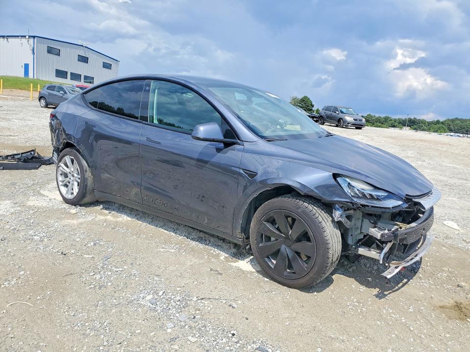 Photo 4 from auction – 2022 TESLA MODEL Y with VIN 7SAYGAEEXNF422300
