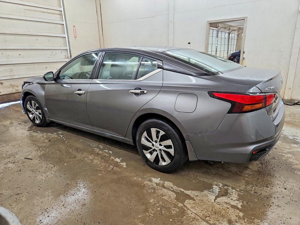 Photo 2 from auction – 2022 NISSAN ALTIMA with VIN 1N4BL4BVXNN366287