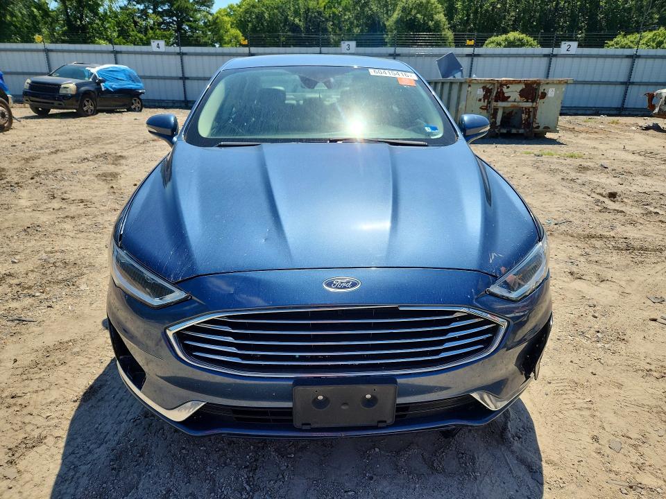 Photo 5 from auction – 2019 FORD FUSION with VIN 3FA6P0CD5KR128649
