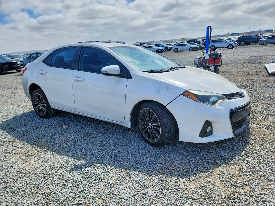 Photo 4 from auction – 2014 TOYOTA COROLLA with VIN 5YFBURHE1EP050579