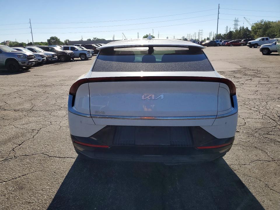 Photo 6 from auction – 2024 KIA EV6 with VIN KNDC3DLC4R5622733