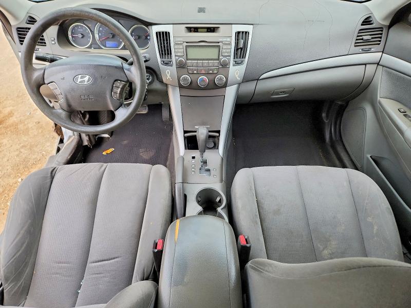 Photo 8 from auction – 2010 HYUNDAI SONATA with VIN 5NPET4AC3AH643301