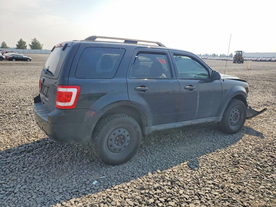 Photo 3 from auction – 2010 FORD ESCAPE with VIN 1FMCU9D72AKB81455