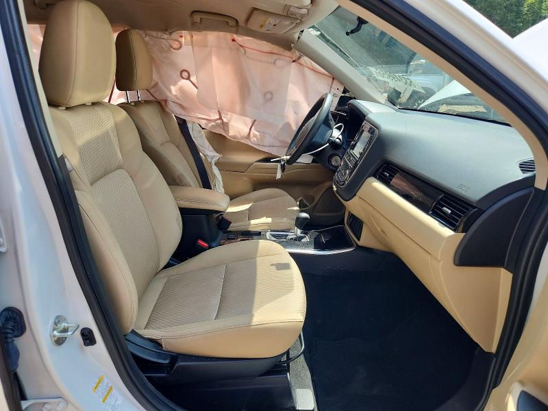 Photo 7 from auction – 2019 MITSUBISHI OUTLANDER with VIN JA4AD2A39KZ025839