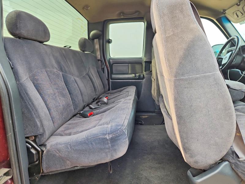 Photo 10 from auction – 2001 CHEVROLET SILVERADO with VIN 2GCEC19V411254835