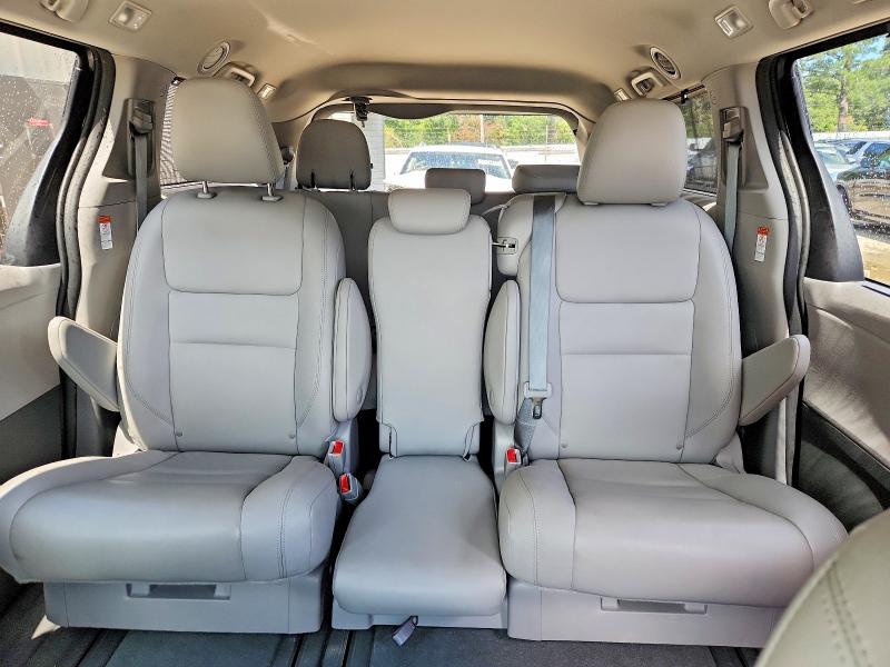 Photo 10 from auction – 2020 TOYOTA SIENNA with VIN 5TDYZ3DC3LS086999