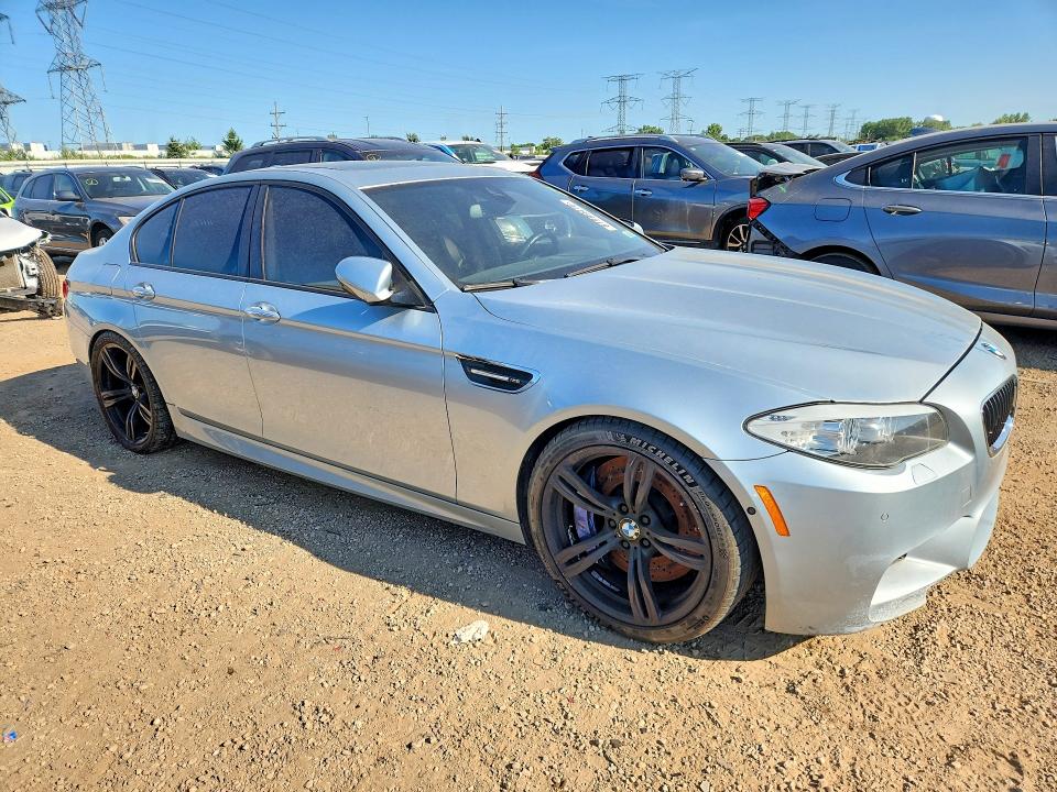 Photo 4 from auction – 2013 BMW M5 with VIN WBSFV9C59DD097018