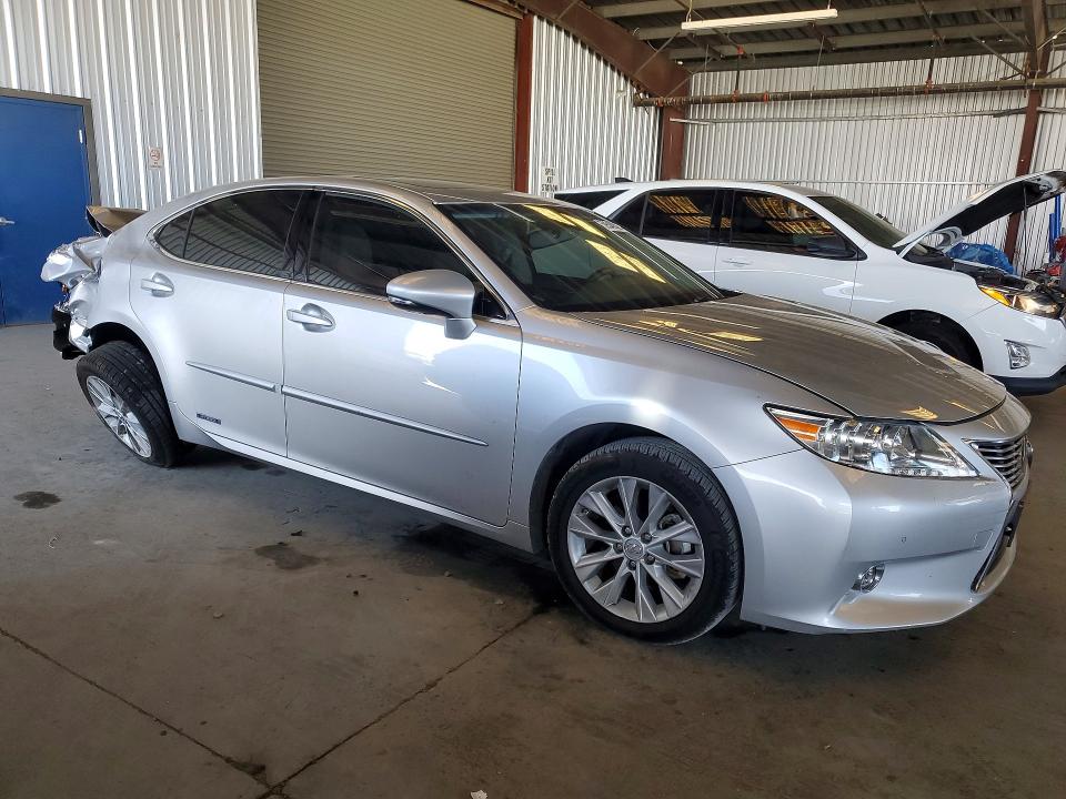 Photo 4 from auction – 2014 LEXUS ES with VIN JTHBW1GGXE2073922