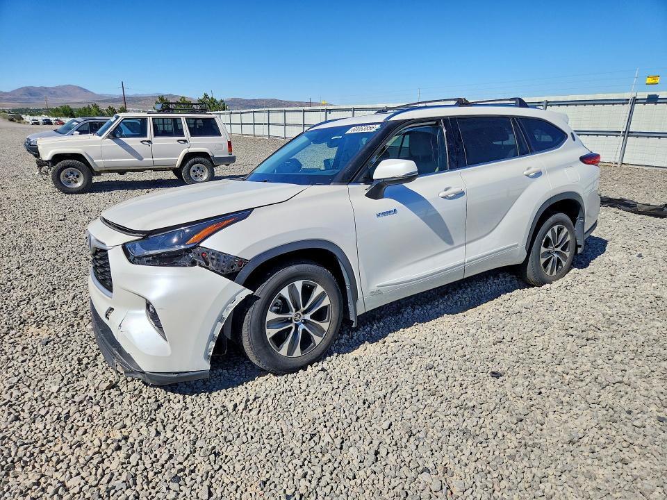 TOYOTA HIGHLANDER 2021 with VIN 5TDHBRCH5MS050849 - Photo from auction