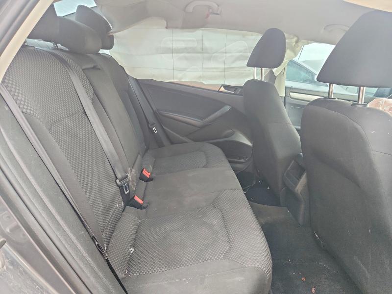 Photo 11 from auction – 2014 VOLKSWAGEN PASSAT with VIN 1VWAP7A33EC023485