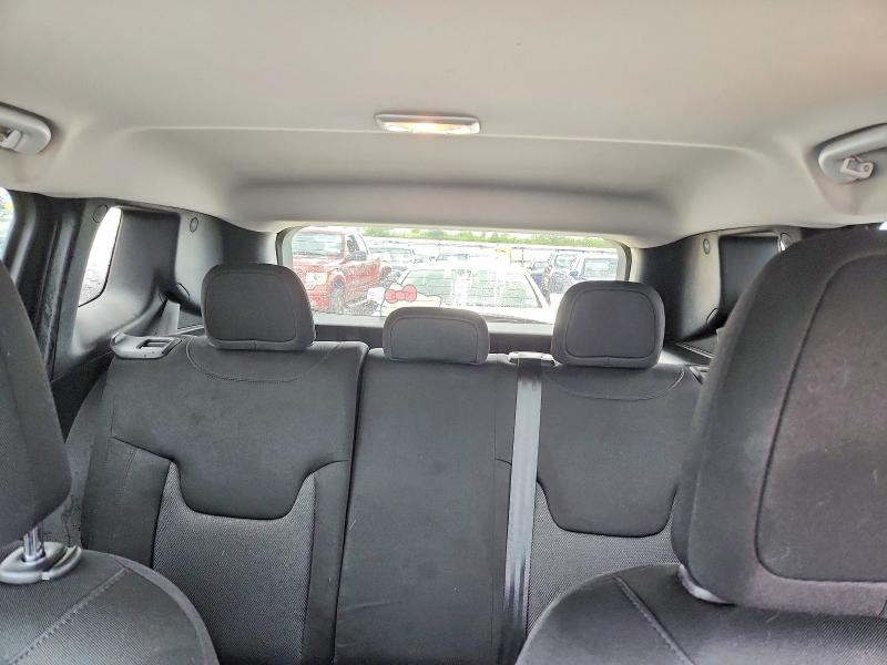 Photo 10 from auction – 2019 JEEP RENEGADE with VIN ZACNJBAB9KPK93809