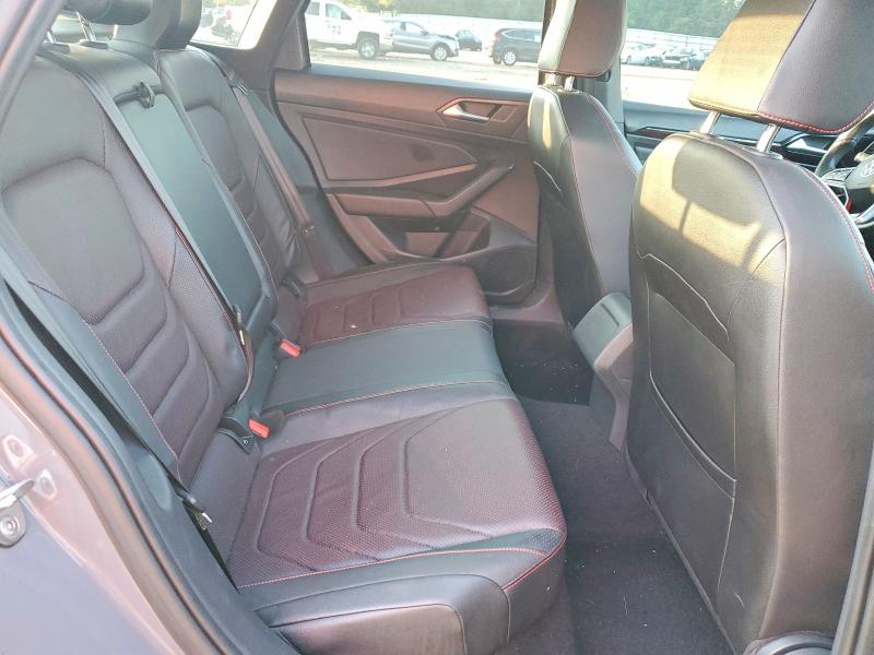 Photo 10 from auction – 2023 VOLKSWAGEN JETTA with VIN 3VW2T7BU6PM002302