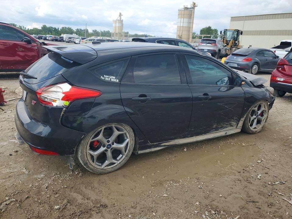 Photo 3 from auction – 2015 FORD FOCUS with VIN 1FADP3L97FL374661