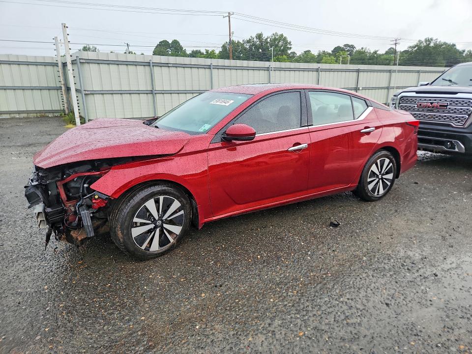 NISSAN ALTIMA 2020 with VIN 1N4BL4EV2LN323037 - Photo from auction