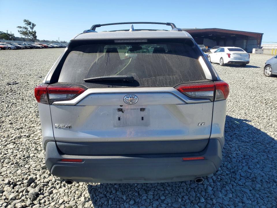 Photo 6 from auction – 2019 TOYOTA RAV4 with VIN JTMK1RFV0KD516304