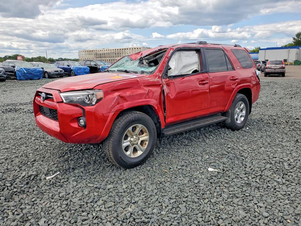 TOYOTA 4RUNNER 2021 with VIN JTEMU5JR1M5905660 - Photo from auction