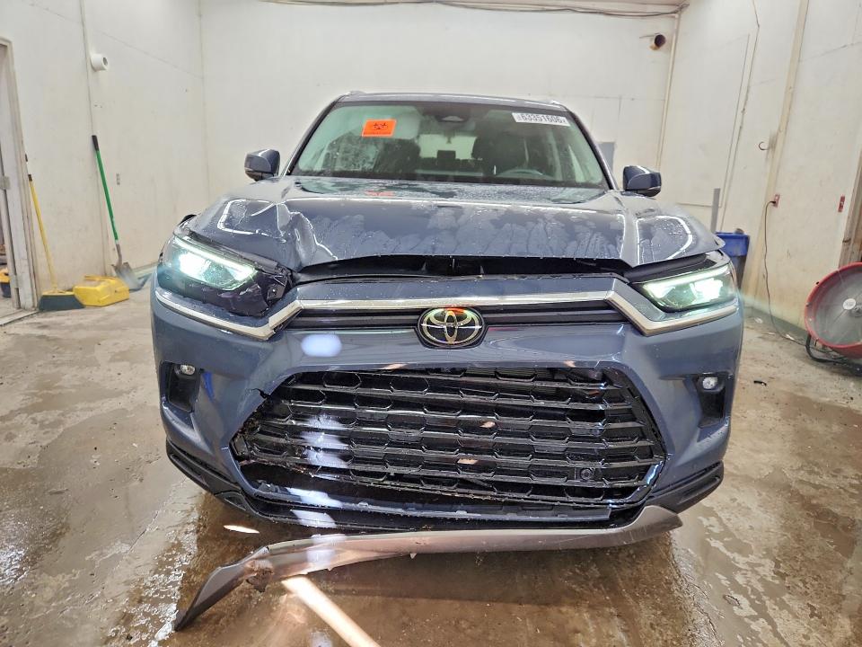 Photo 5 from auction – 2025 TOYOTA GRAND HIGHLANDER with VIN 5TDAAAA57SS027830