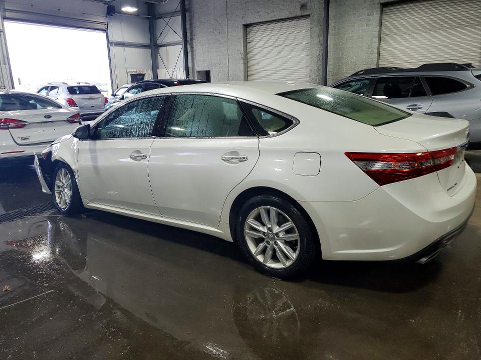 Photo 2 from auction – 2015 TOYOTA AVALON with VIN 4T1BK1EB4FU174699