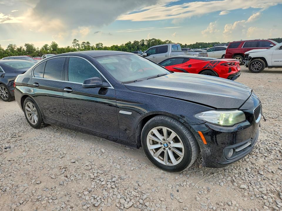 Photo 4 from auction – 2016 BMW 528 with VIN WBA5A5C58GG353818