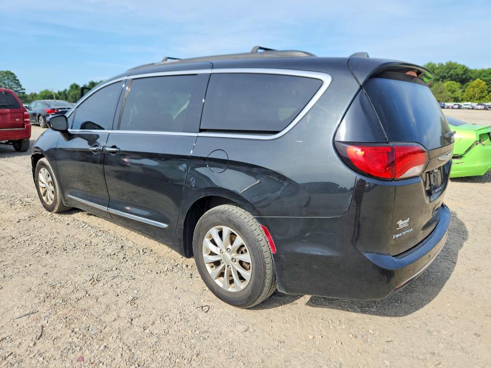 Photo 2 from auction – 2017 CHRYSLER PACIFICA with VIN 2C4RC1BG7HR778151