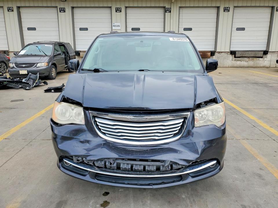Photo 5 from auction – 2014 CHRYSLER TOWN & COUNTRY with VIN 2C4RC1BG6ER435519