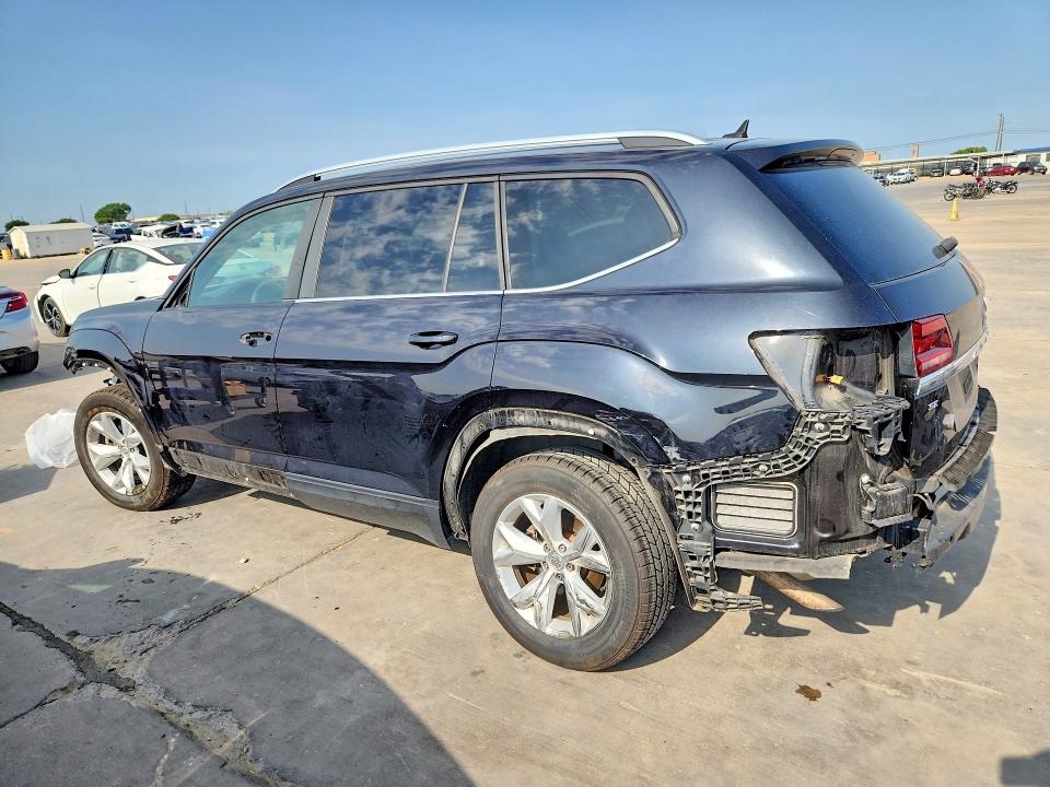 Photo 2 from auction – 2019 VOLKSWAGEN ATLAS with VIN 1V2WR2CA2KC558948