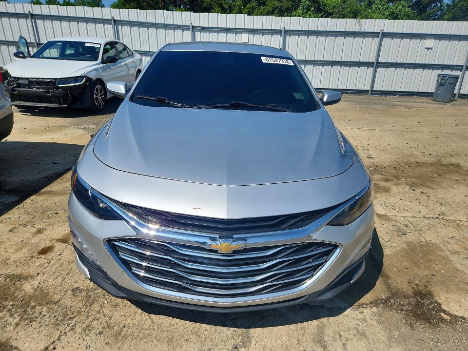 Photo 5 from auction – 2021 CHEVROLET MALIBU with VIN 1G1ZD5ST6MF061400
