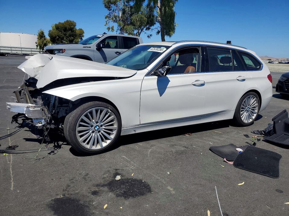 BMW 328 2014 with VIN WBA3K5C58EKT33602 - Photo from auction