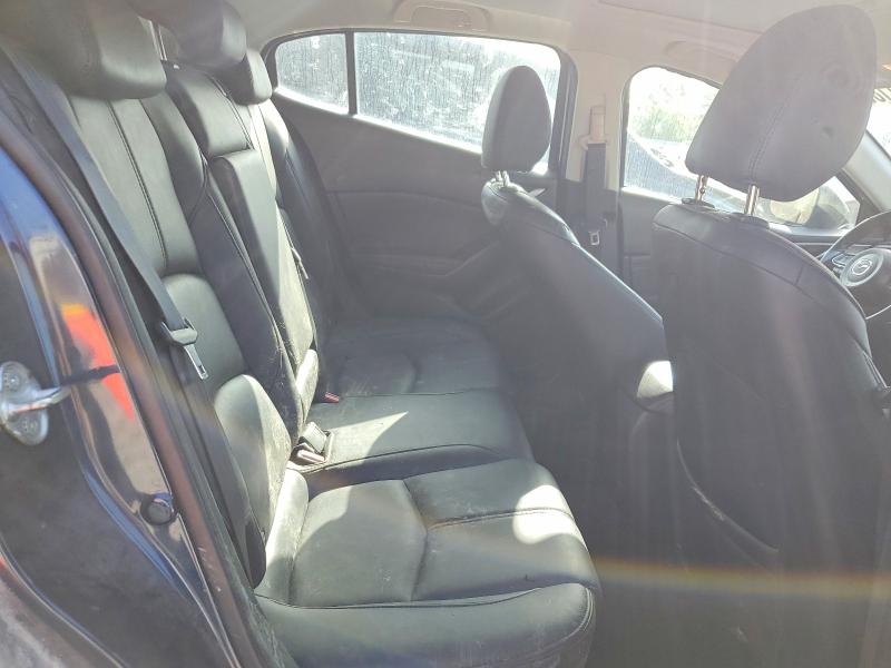 Photo 10 from auction – 2018 MAZDA 3 with VIN 3MZBN1L30JM253966