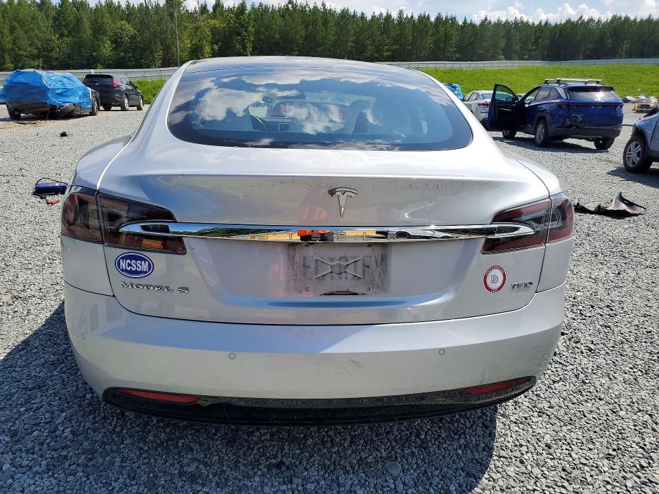 Photo 6 from auction – 2018 TESLA MODEL S with VIN 5YJSA1E28JF244374