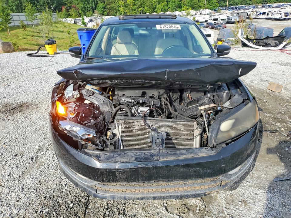 Photo 5 from auction – 2014 VOLKSWAGEN PASSAT with VIN 1VWCT7A32EC086369