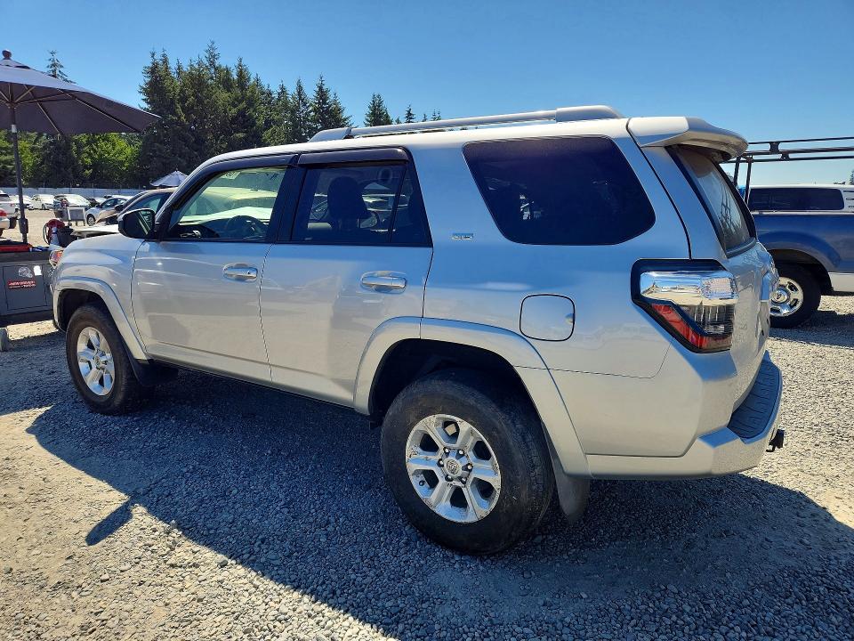 Photo 2 from auction – 2017 TOYOTA 4RUNNER with VIN JTEBU5JR5H5446601