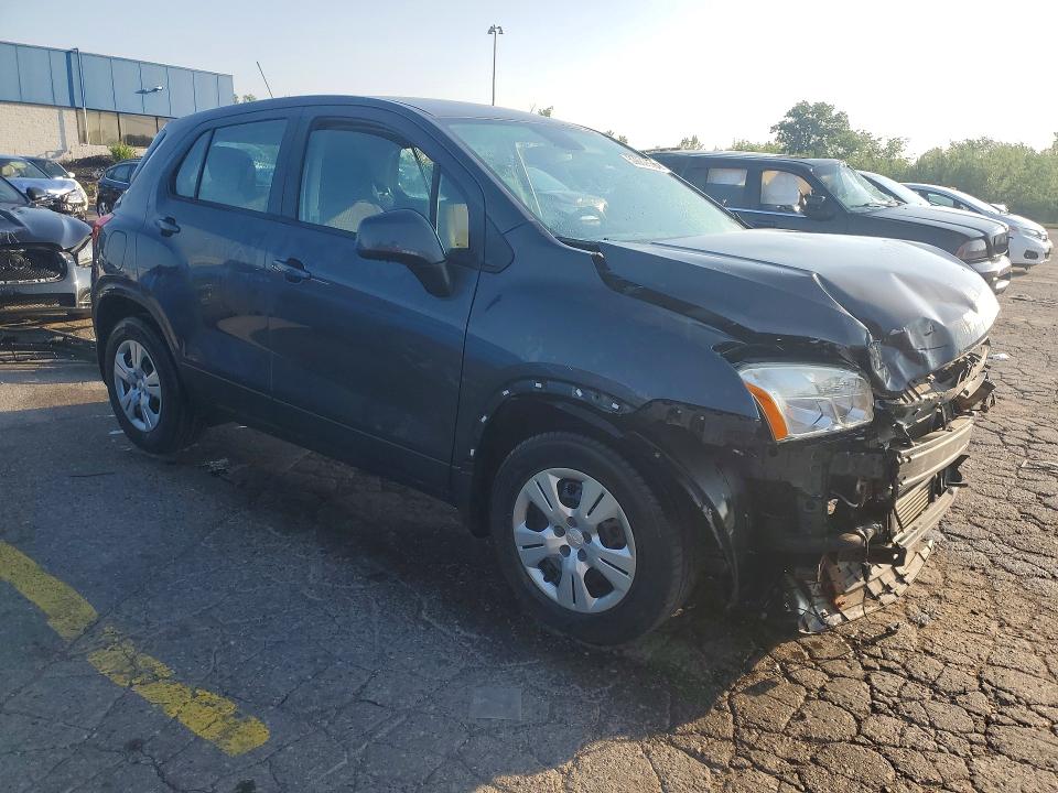 Photo 4 from auction – 2016 CHEVROLET TRAX with VIN 3GNCJKSB8GL236551
