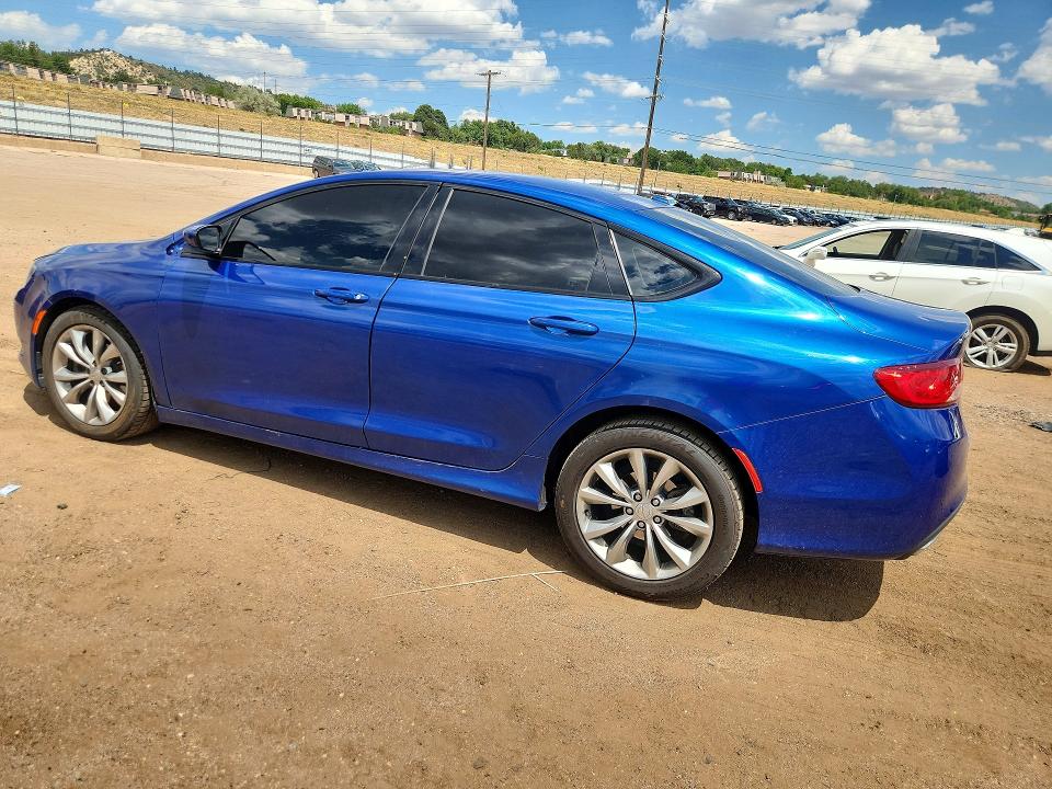 Photo 2 from auction – 2015 CHRYSLER 200 with VIN 1C3CCCBB1FN712473