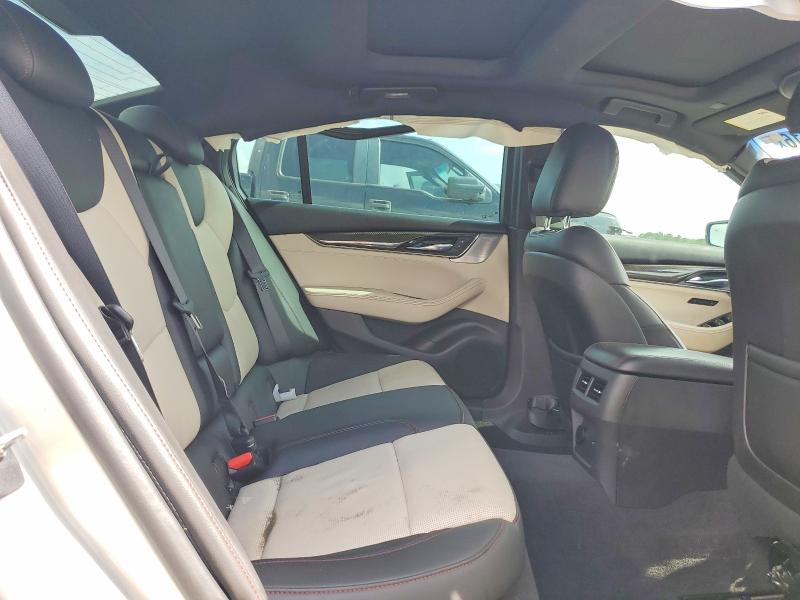 Photo 10 from auction – 2022 CADILLAC CT5-V with VIN 1G6DR5RW9N0135905