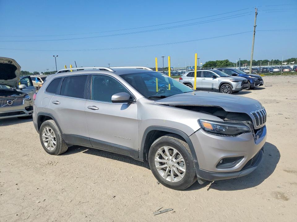 Photo 4 from auction – 2019 JEEP CHEROKEE with VIN 1C4PJMCBXKD122585