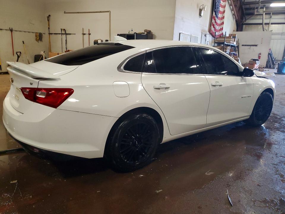 Photo 3 from auction – 2018 CHEVROLET MALIBU with VIN 1G1ZD5ST7JF144247
